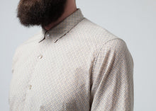 Load image into Gallery viewer, Patterned Button Up in Beige
